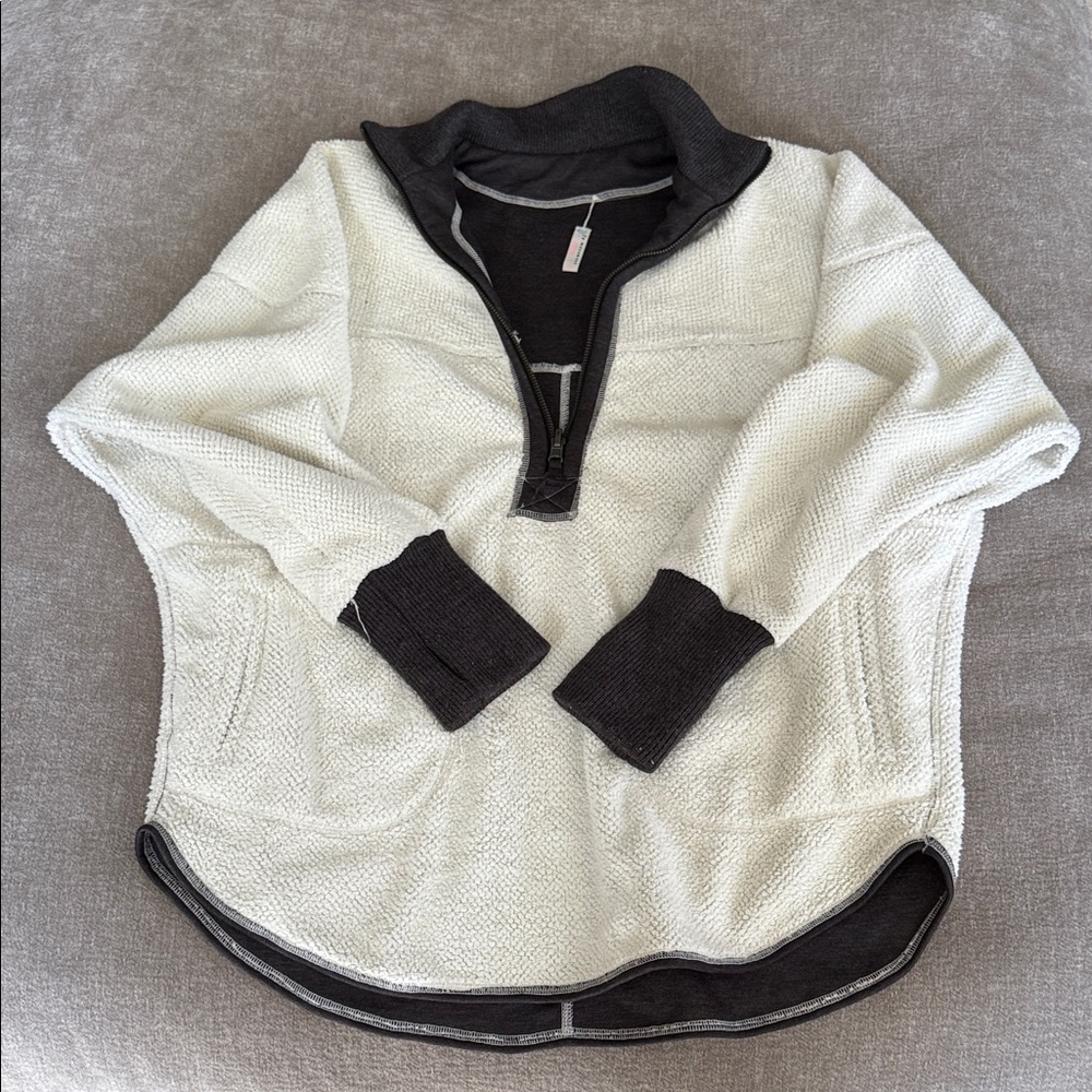 free people Elegant Two-Tone Pullover Sweatshirt